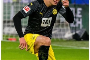 lol视频攻略-集结日德甲传出新动向；阿贾克斯迎来里程碑；管理层表态：态度坚定；控场能力受关注的简单介绍