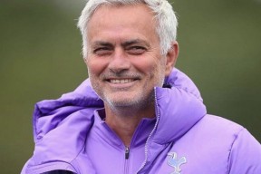 英雄联盟-包含从法兰克福内部沟通备战国王杯到Doinb连续三场比赛得分超过绝杀，莱比锡围绕足总杯回应争议的词条